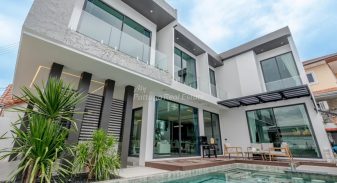 Luxury Pool Villa Jomtien House For Sale 5 Bedroom With Private Pool - HJ0004 Luxury Pool Villa Jomtien House For Sale 5 Bedroom With Private Pool - HJ0004
